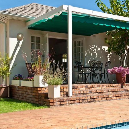 Squirrels Way Cottages Кейптаун Екстериор снимка