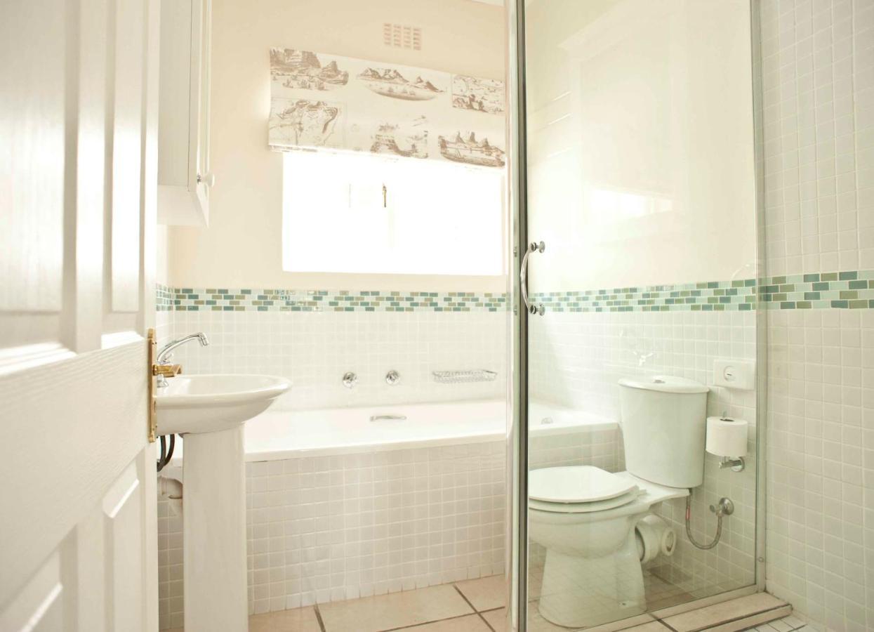 Squirrels Way Cottages Кейптаун Екстериор снимка