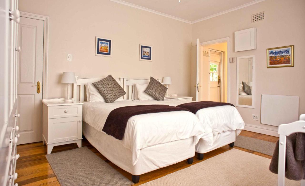 Squirrels Way Cottages Кейптаун Екстериор снимка
