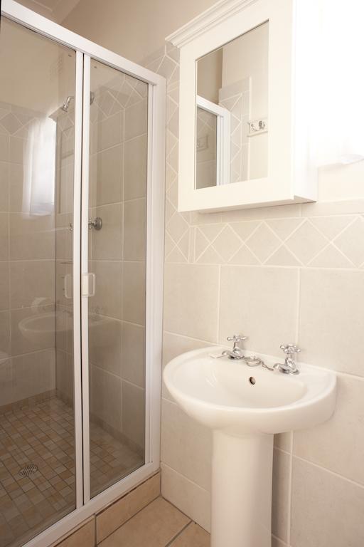 Squirrels Way Cottages Кейптаун Стая снимка